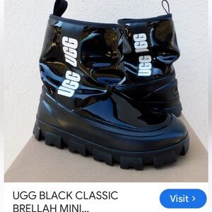 Ladies, UGG boots size 7, gently loved good shape, black color